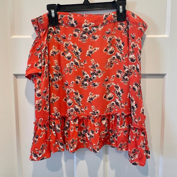Topshop Mini Skirt with ruffle, coral with floral print, 10, NWOT - Picture 4 of 8